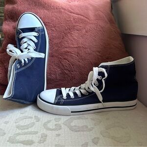 Navy Canvas High-Top Sneakers with White Laces Size 9,40